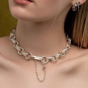 Regal Rose Clarise Ornate Cross Link Chain Collar